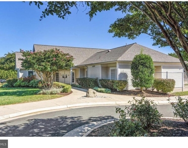 14033 Betsy Ross Lane - Photo Thumbnail 30