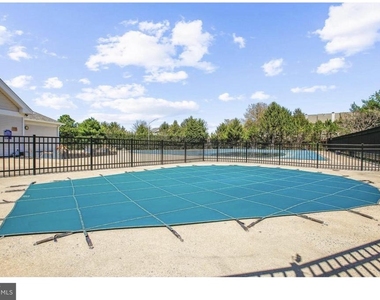 14033 Betsy Ross Lane - Photo Thumbnail 26