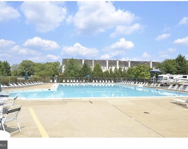 14033 Betsy Ross Lane - Photo Thumbnail 28