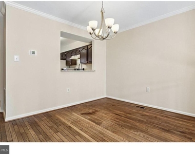 14033 Betsy Ross Lane - Photo Thumbnail 2