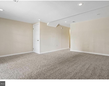 14033 Betsy Ross Lane - Photo Thumbnail 22