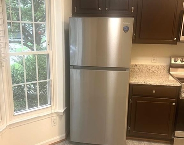 14033 Betsy Ross Lane - Photo Thumbnail 10