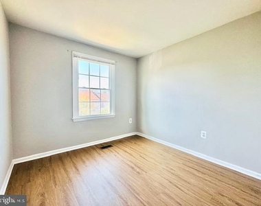 14401 Manassas Gap Court - Photo Thumbnail 12