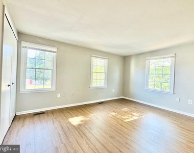 14401 Manassas Gap Court - Photo Thumbnail 9