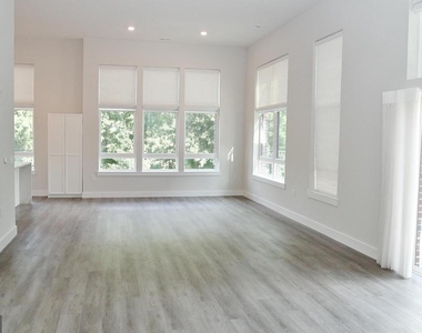 1761 Old Meadow Road - Photo Thumbnail 20