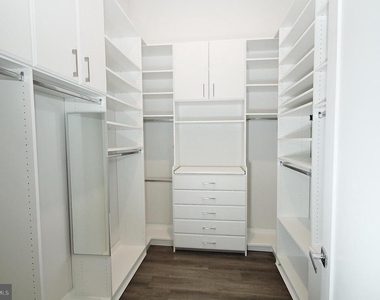 1761 Old Meadow Road - Photo Thumbnail 5