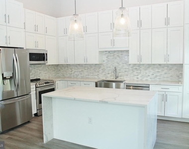 1761 Old Meadow Road - Photo Thumbnail 23