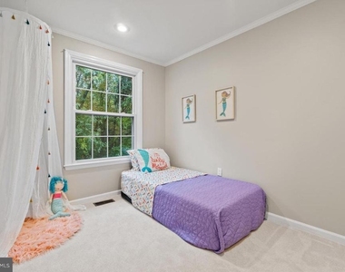 6141 Summer Park Lane - Photo Thumbnail 13