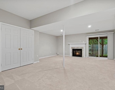6141 Summer Park Lane - Photo Thumbnail 14