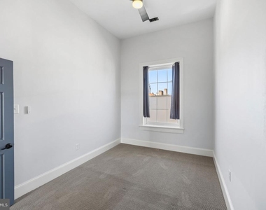 202 Hanover Street - Photo Thumbnail 5