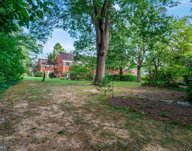3200 Martha Custis Drive - Photo Thumbnail 27