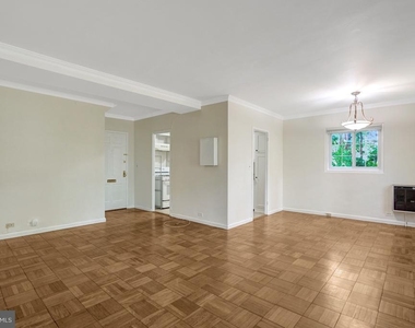 3200 Martha Custis Drive - Photo Thumbnail 4