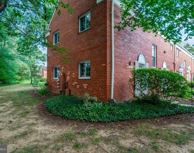 3200 Martha Custis Drive - Photo Thumbnail 22