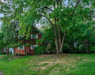 3200 Martha Custis Drive - Photo Thumbnail 28