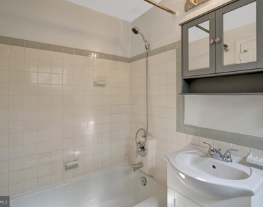 3200 Martha Custis Drive - Photo Thumbnail 14