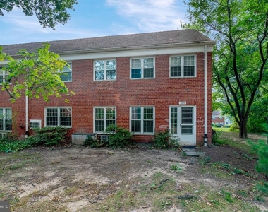 3200 Martha Custis Drive - Photo Thumbnail 25