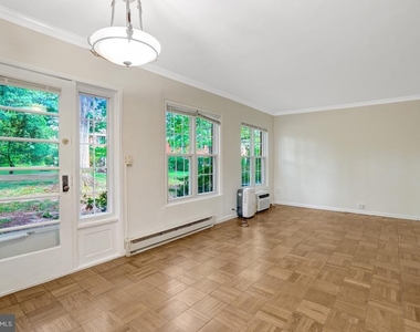3200 Martha Custis Drive - Photo Thumbnail 2