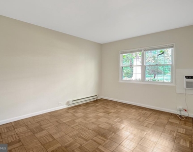 3200 Martha Custis Drive - Photo Thumbnail 15