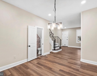 5611 Stewart Street - Photo Thumbnail 9
