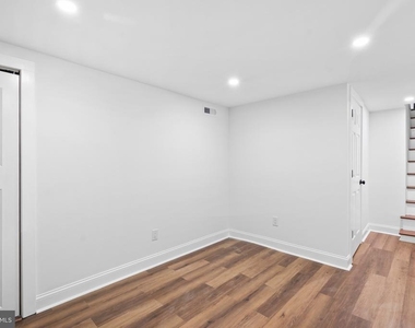 5611 Stewart Street - Photo Thumbnail 28