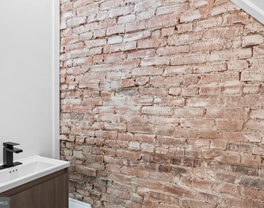 5611 Stewart Street - Photo Thumbnail 8