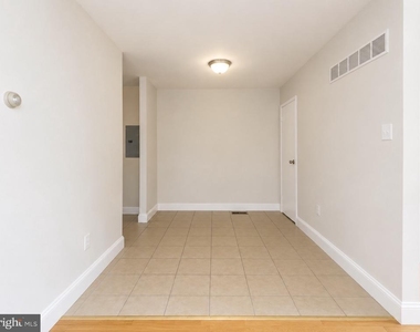 8828 Cottage Street - Photo Thumbnail 5