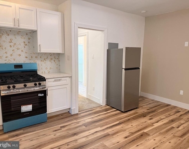 6653 Blakemore Street - Photo Thumbnail 2