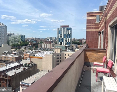 926 Race Street - Photo Thumbnail 14