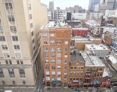 926 Race Street - Photo Thumbnail 15