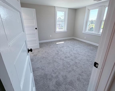 1382 Naamans Creek Road - Photo Thumbnail 4