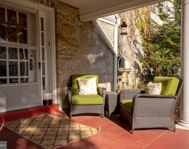 409 Price Street - Photo Thumbnail 1