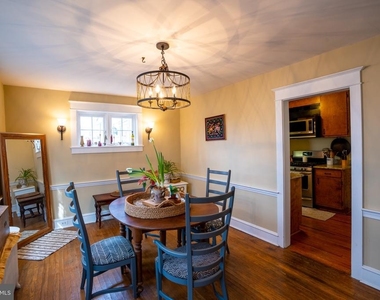 409 Price Street - Photo Thumbnail 6