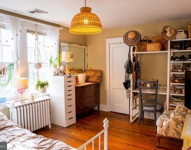 409 Price Street - Photo Thumbnail 14