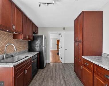 798 Madison Street - Photo Thumbnail 8