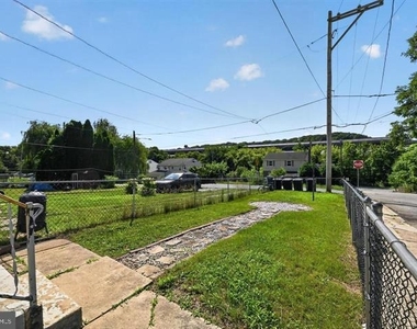 798 Madison Street - Photo Thumbnail 26