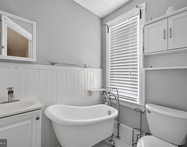 798 Madison Street - Photo Thumbnail 19