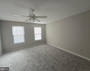 570 Cedar Hollow Drive - Photo Thumbnail 6