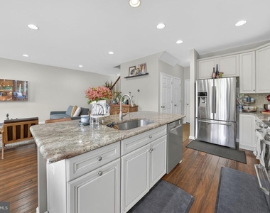 97 Autumn Lane - Photo Thumbnail 27