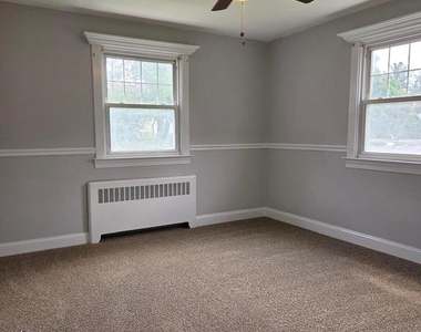 38a Lee Street - Photo Thumbnail 8