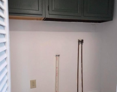 38a Lee Street - Photo Thumbnail 9