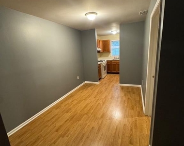 95 Westchester Drive - Photo Thumbnail 3