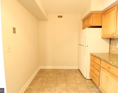 3123 Sayre Drive - Photo Thumbnail 20