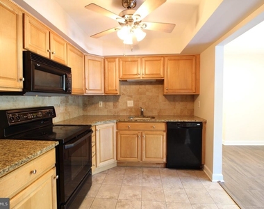 3123 Sayre Drive - Photo Thumbnail 19