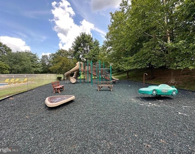 3123 Sayre Drive - Photo Thumbnail 19