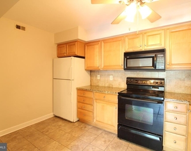 3123 Sayre Drive - Photo Thumbnail 17
