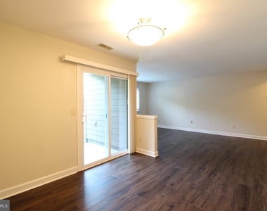 3123 Sayre Drive - Photo Thumbnail 15