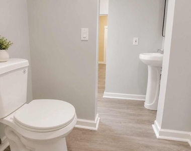 292 Spring Street - Photo Thumbnail 12