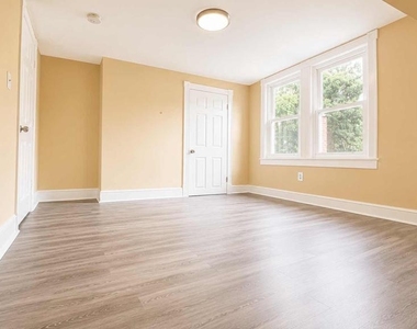 292 Spring Street - Photo Thumbnail 34