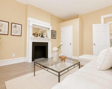 292 Spring Street - Photo Thumbnail 5