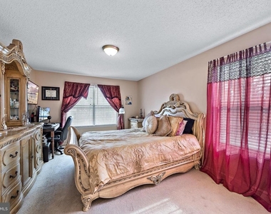 55 Willow Court - Photo Thumbnail 10